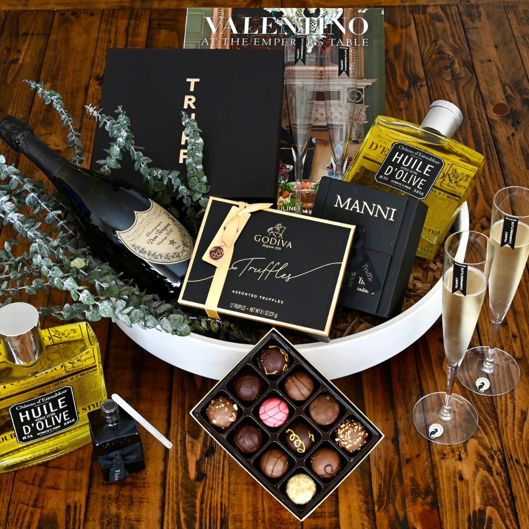 Valentino Divine