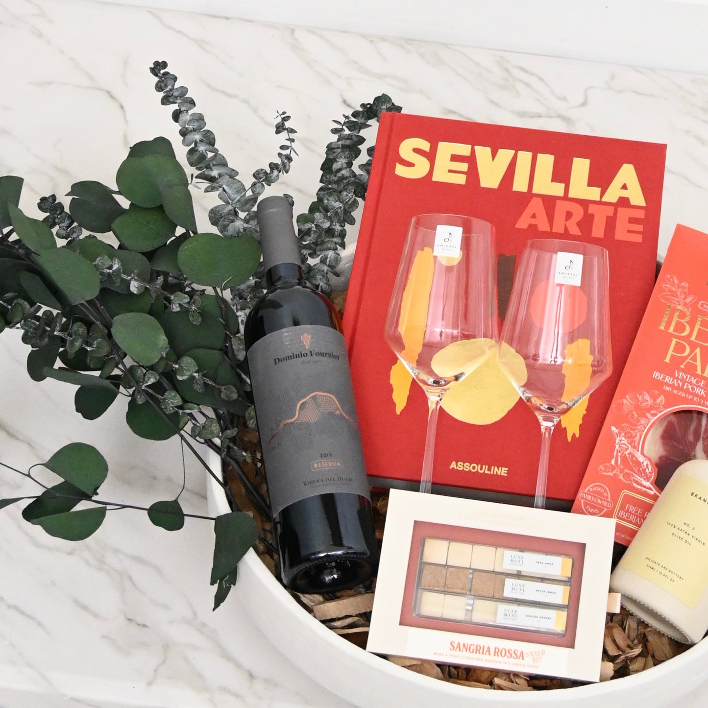 The Sevilla Arte Entertaining Luxury Gift